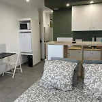 Vue Sur Classe 3 Etoiles, アパート カレー
