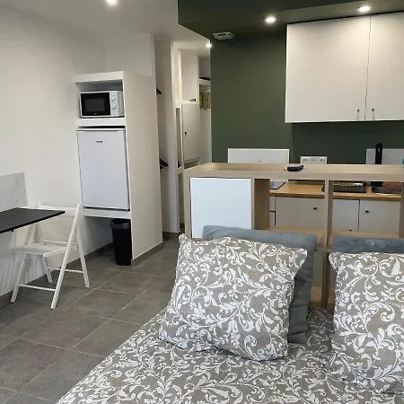 Vue Sur Classe 3 Etoiles, Apartment Calais